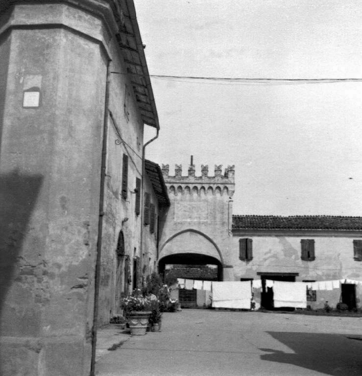 Cascina Via della Libertà - complesso (cascina) - Torricella del Pizzo (CR) 