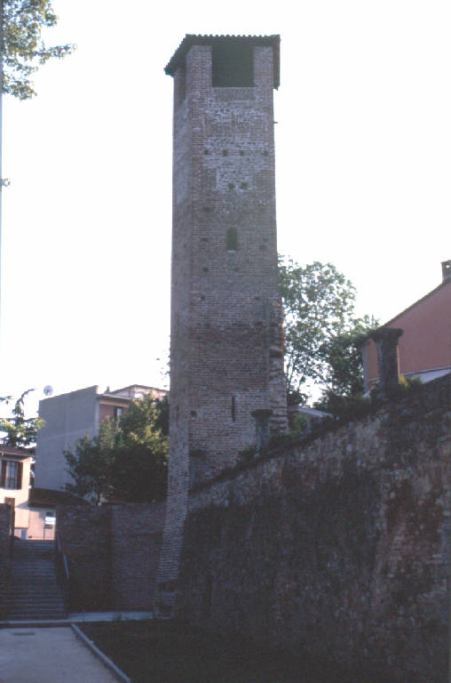 Torre di Rivanazzano (torre) - Rivanazzano (PV) 
