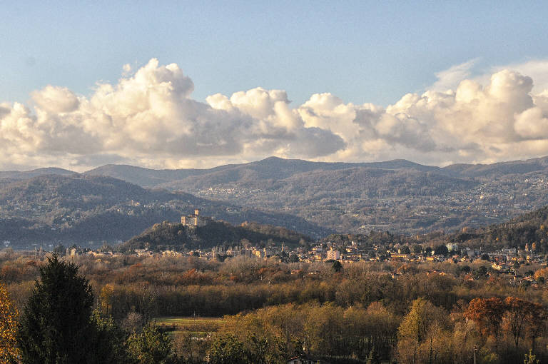 Borgo di Angera (borgo) - Angera (VA) 