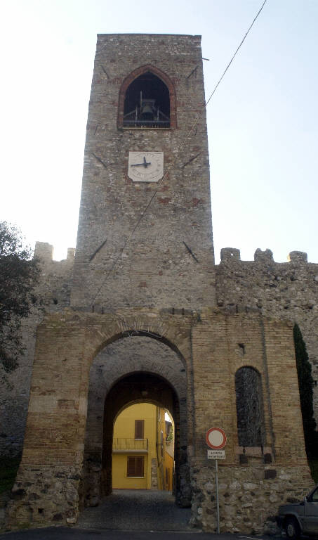 Torre di Moniga del Garda (mastio) - Moniga del Garda (BS) 