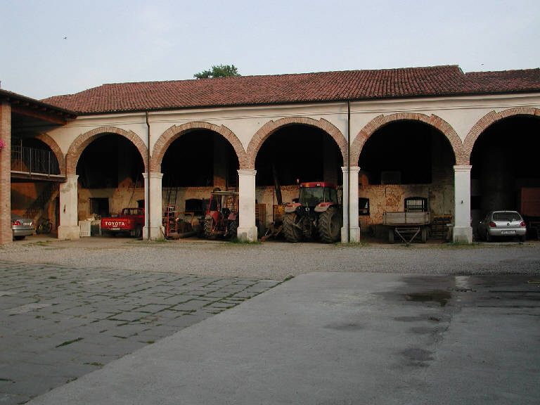 Stalla della Cascina Medeghini (stalla) - Borgosatollo (BS) 