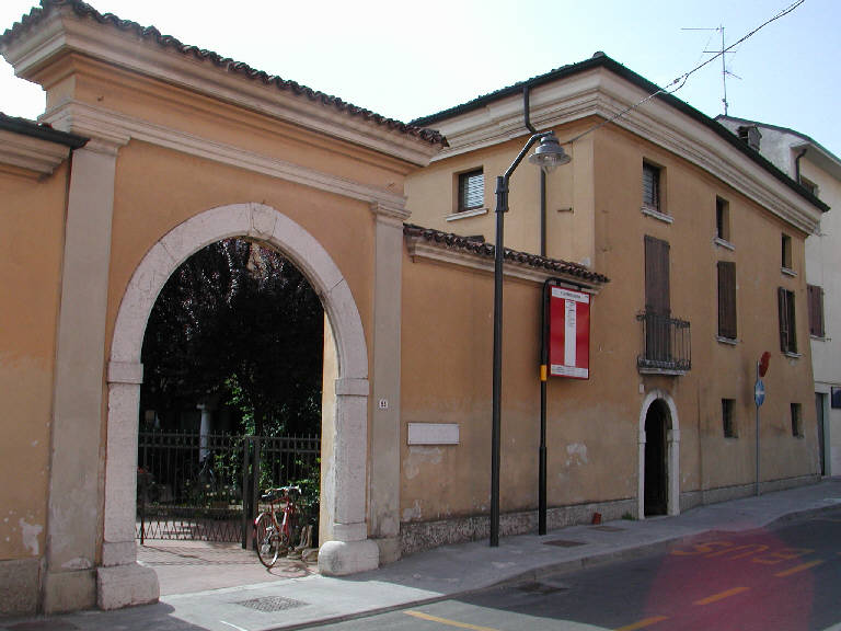 Ricovero per anziani S. Maria Immacolata (albergo) - Borgosatollo (BS) 