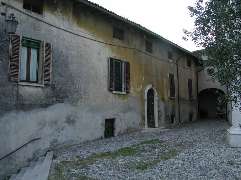 Canonica della Parrocchia di S. Stefano protomartire (canonica) - Bedizzole (BS) 