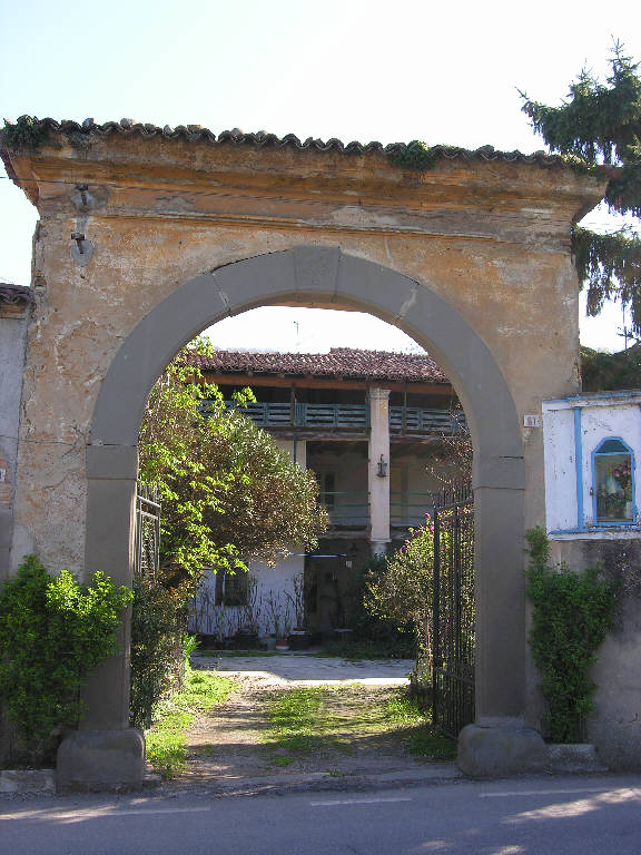 Cascina Via Dandolo 61 - complesso (cascina) - Adro (BS) 