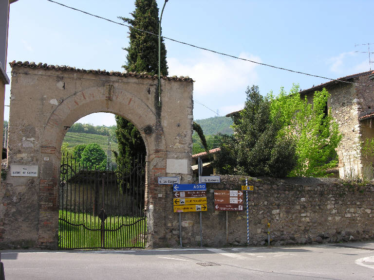 Cascina Via Alcide De Gasperi 1 - complesso (cascina) - Corte Franca (BS) 