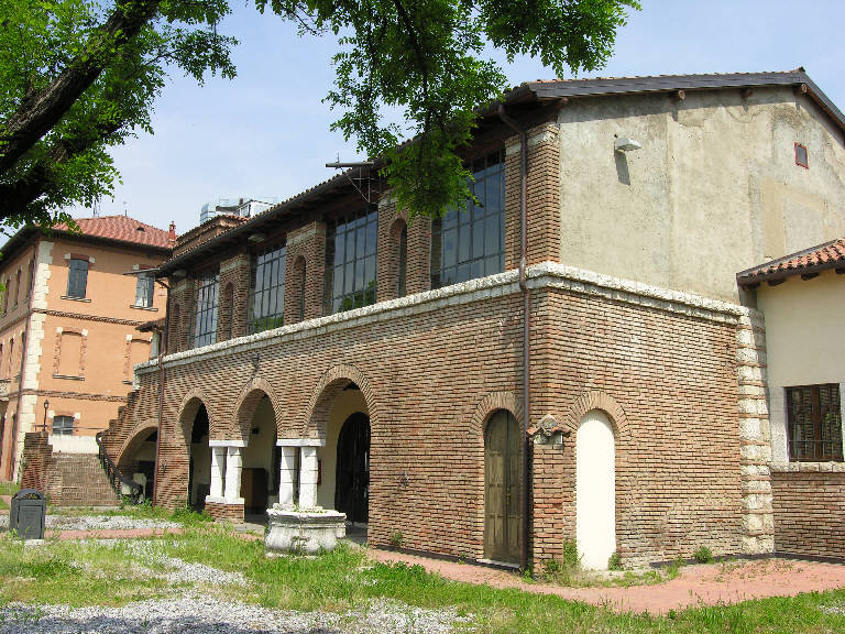 Ex Casa del Fascio (palazzo) - Passirano (BS) 