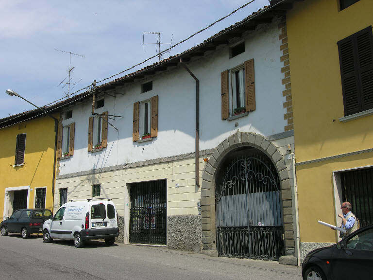 Palazzo Via Libertà 112 (palazzo) - Passirano (BS) 