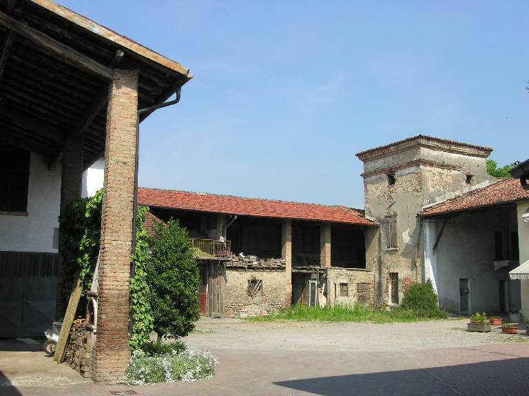 Cascina Confaloniera - complesso (cascina) - Passirano (BS) 