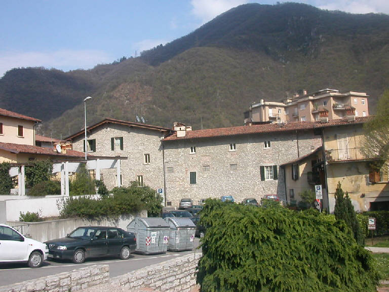 Palazzo Via Gramsci 4 (palazzo) - Gardone Val Trompia (BS) 