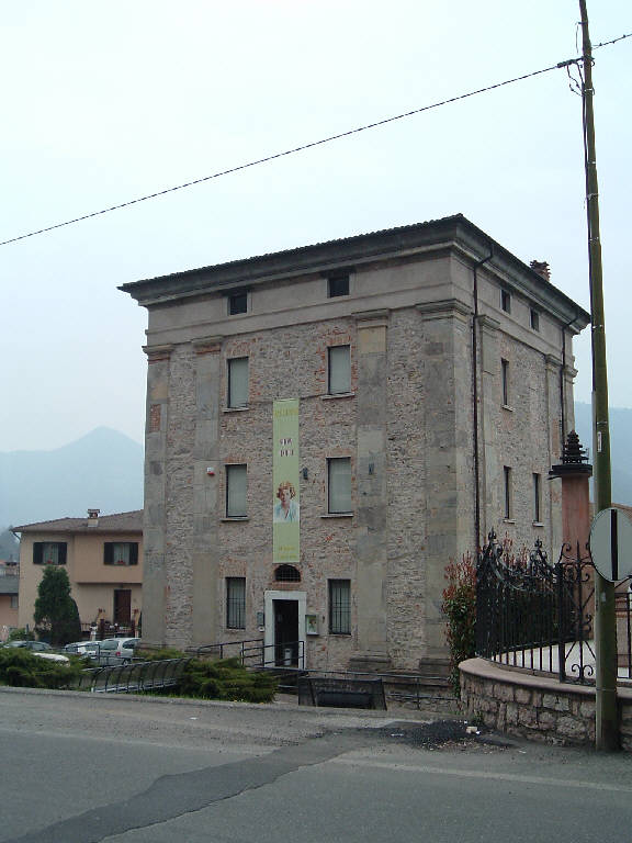 Torre Avogadro (palazzo) - Lumezzane (BS) 
