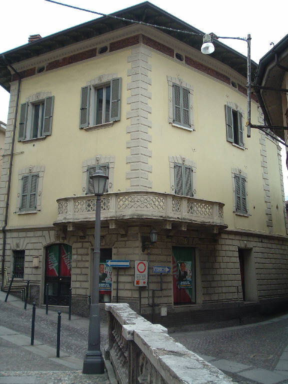 Palazzo Via Vittorio Veneto 2 (palazzo) - Lumezzane (BS) 