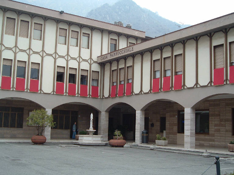 Oratorio Via Largo della Vittoria (palazzo) - Lumezzane (BS) 