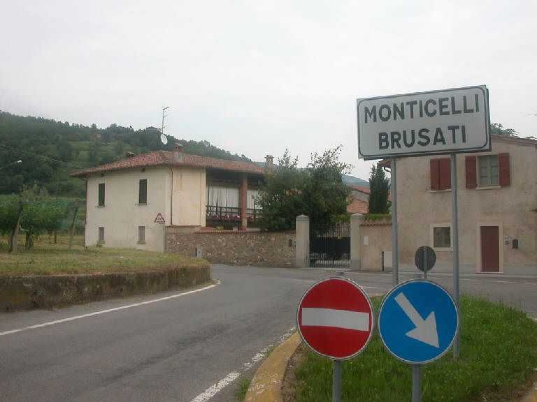 Casale Località Torre (barchessa) - Monticelli Brusati (BS) 