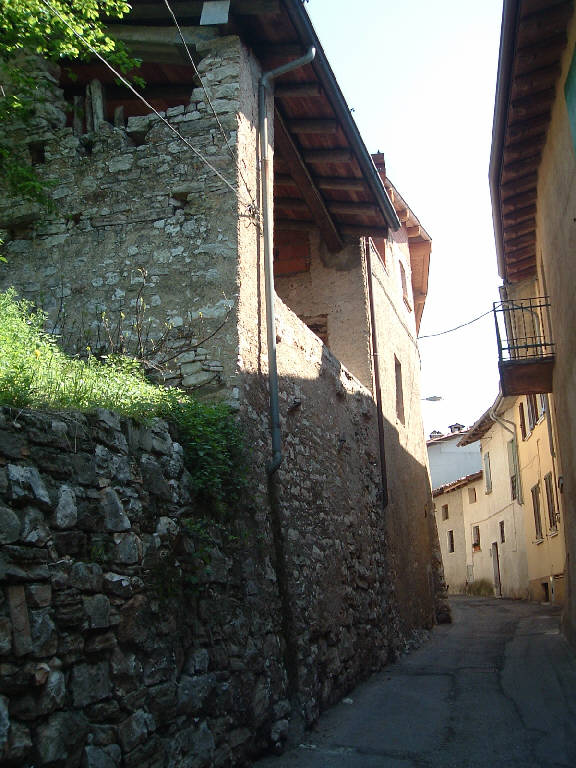 Cascina Via Dosso (cascina) - Monticelli Brusati (BS) 