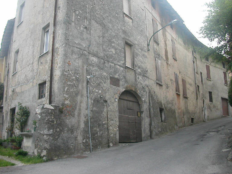 Palazzo Via Statale 15 (palazzo) - Caino (BS) 