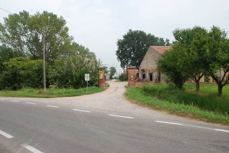 Corte Rottadole - complesso (cascina) - Roncoferraro (MN) 