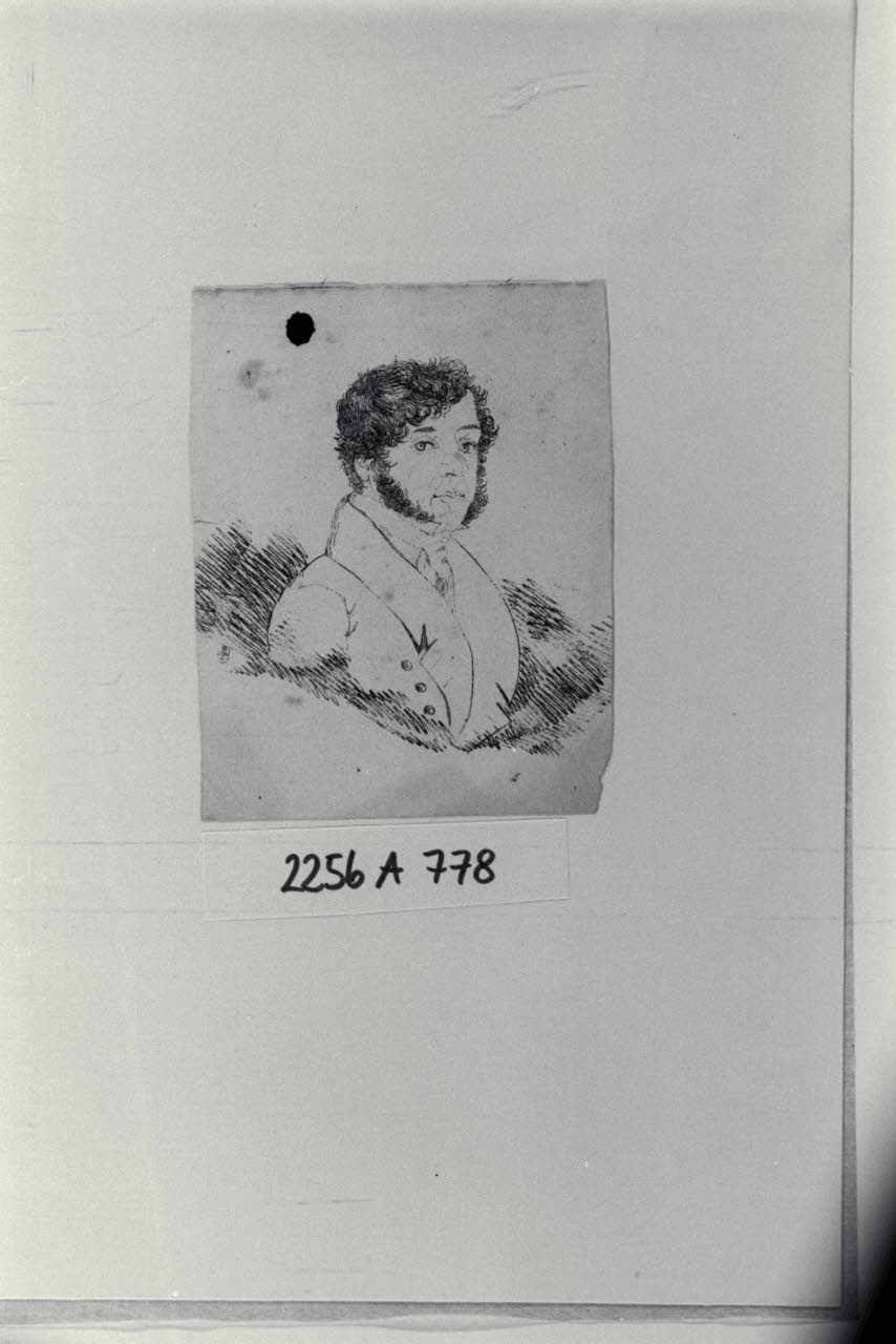 Ritratto virile a mezzo busto (disegno) di De Albertis, Giuseppe (prima metà sec. XIX)