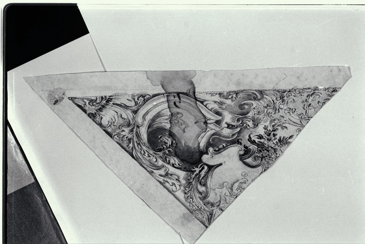 Particolari per la decorazione del Duomo di Monza: motivo architettonico con ornati e fiori (disegno) di Gilardi, Pietro (primo quarto sec. XVIII)
