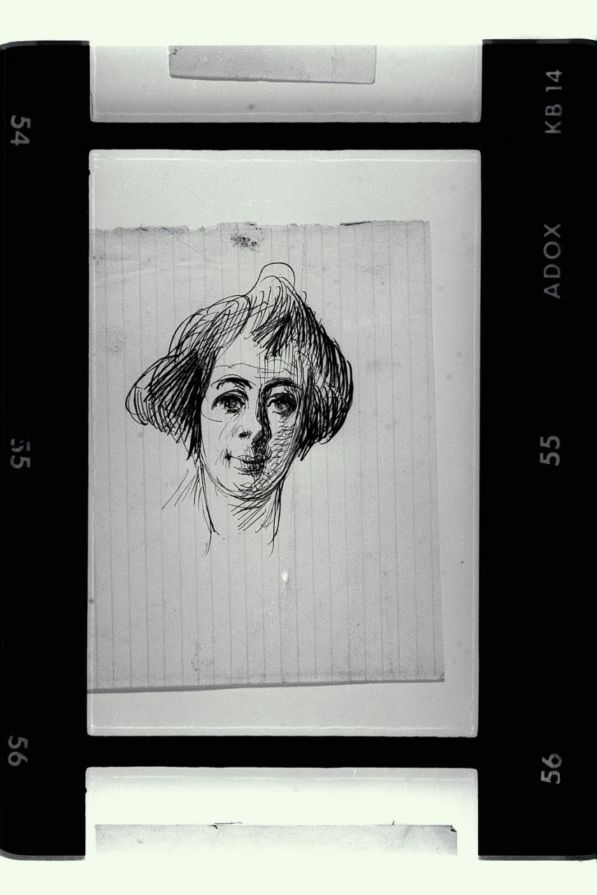 Testa femminile vista frontalmente (disegno) di Mariani, Pompeo (fine/inizio secc. XIX/ XX)