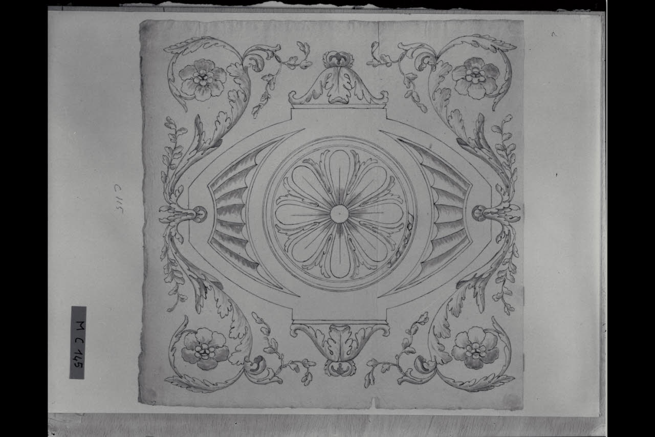 Ornato a girali con rosone ed elementi fitomorfici (disegno) di Maggiolini (bottega) (secc. XVIII/ XIX)