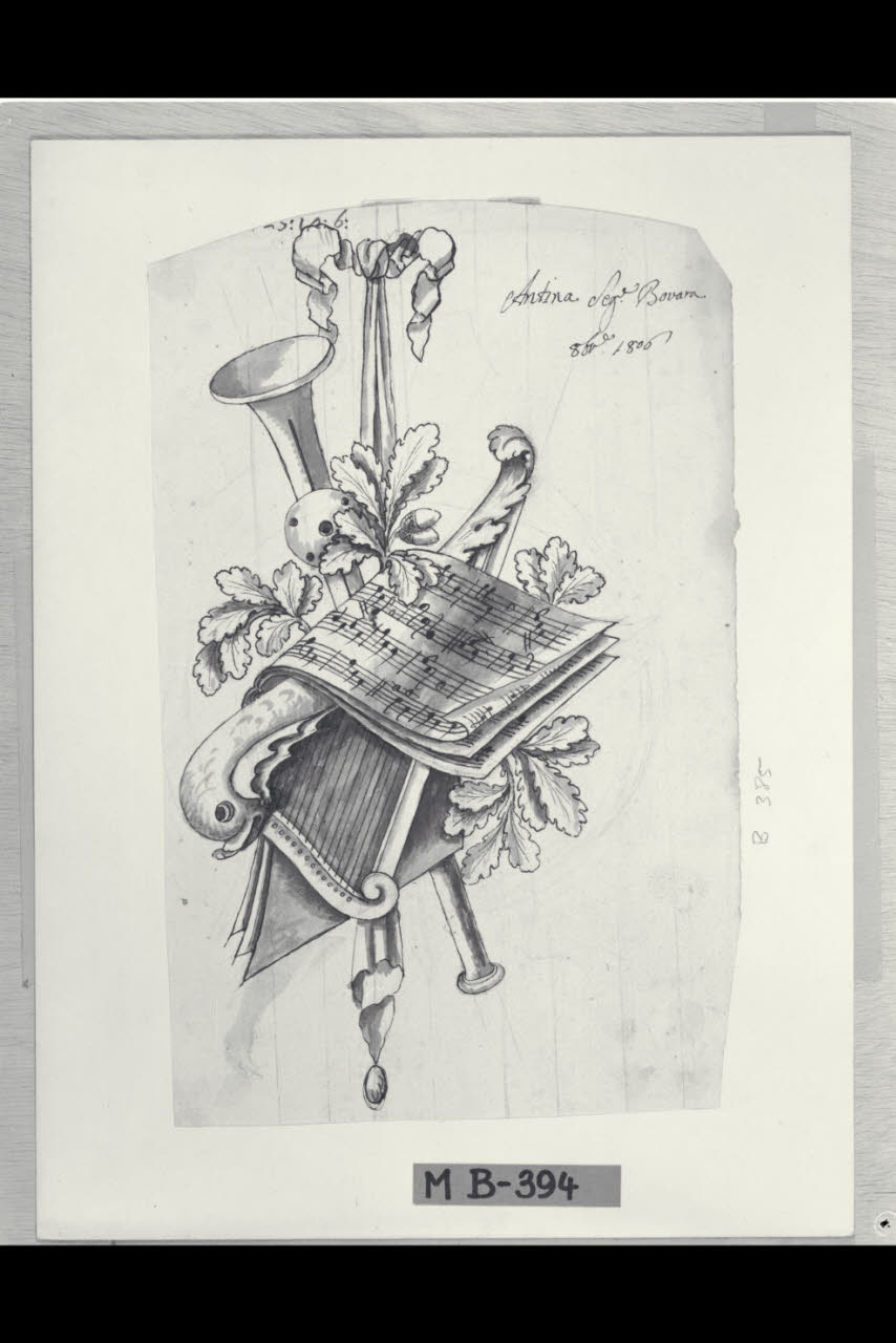 Trofeo con strumenti musicali, spartito e ramoscello di quercia (disegno) di Maggiolini (bottega) (sec. XIX)