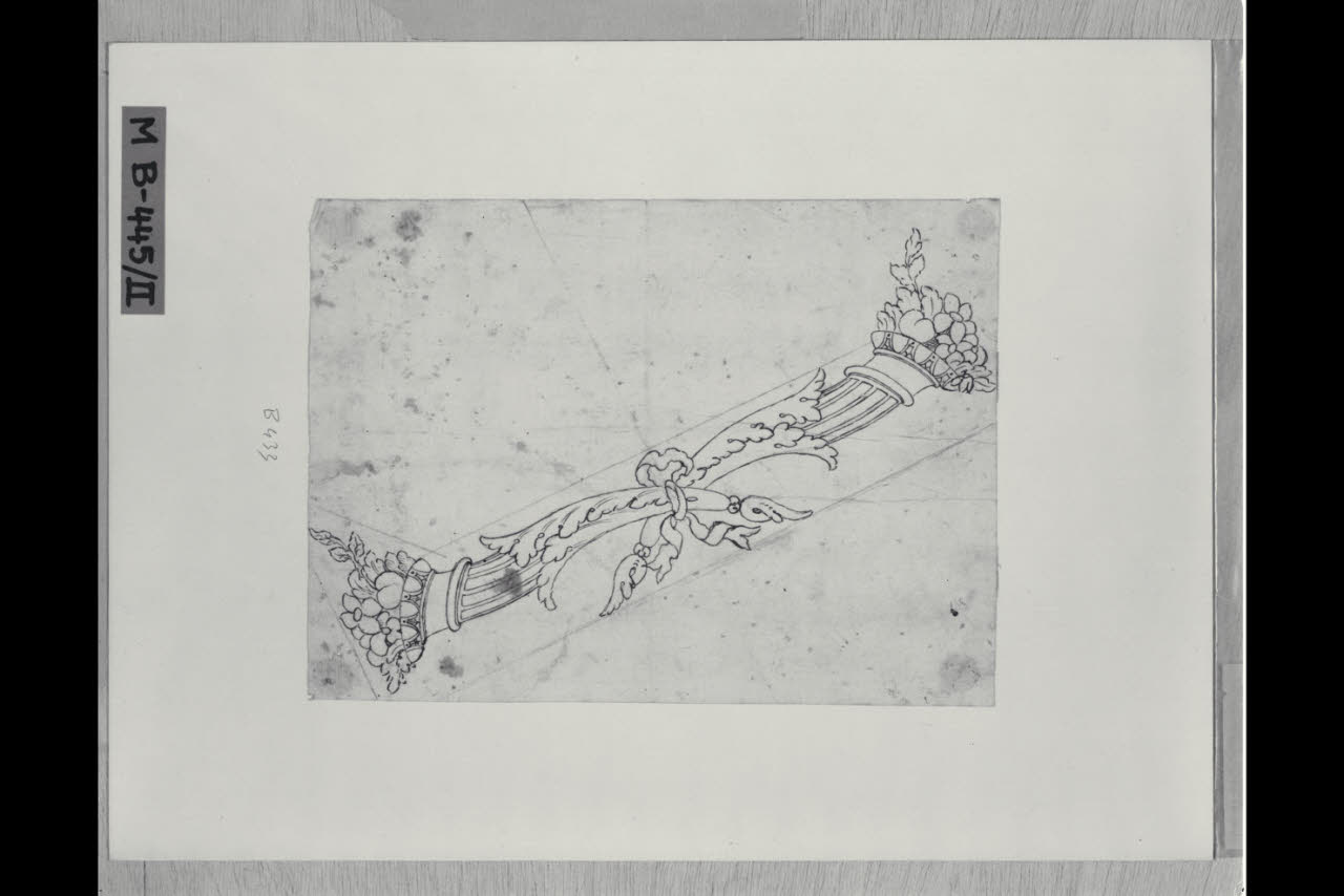 Due cornucopie intrecciate (disegno) di Maggiolini (bottega) (secc. XVIII/ XIX)