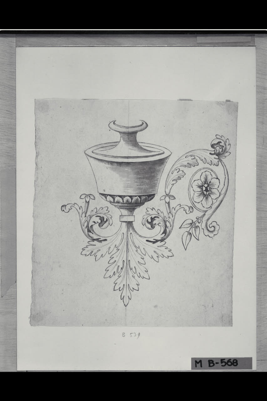Vaso con foglie d'acanto (disegno) di Maggiolini (bottega) (secc. XVIII/ XIX)