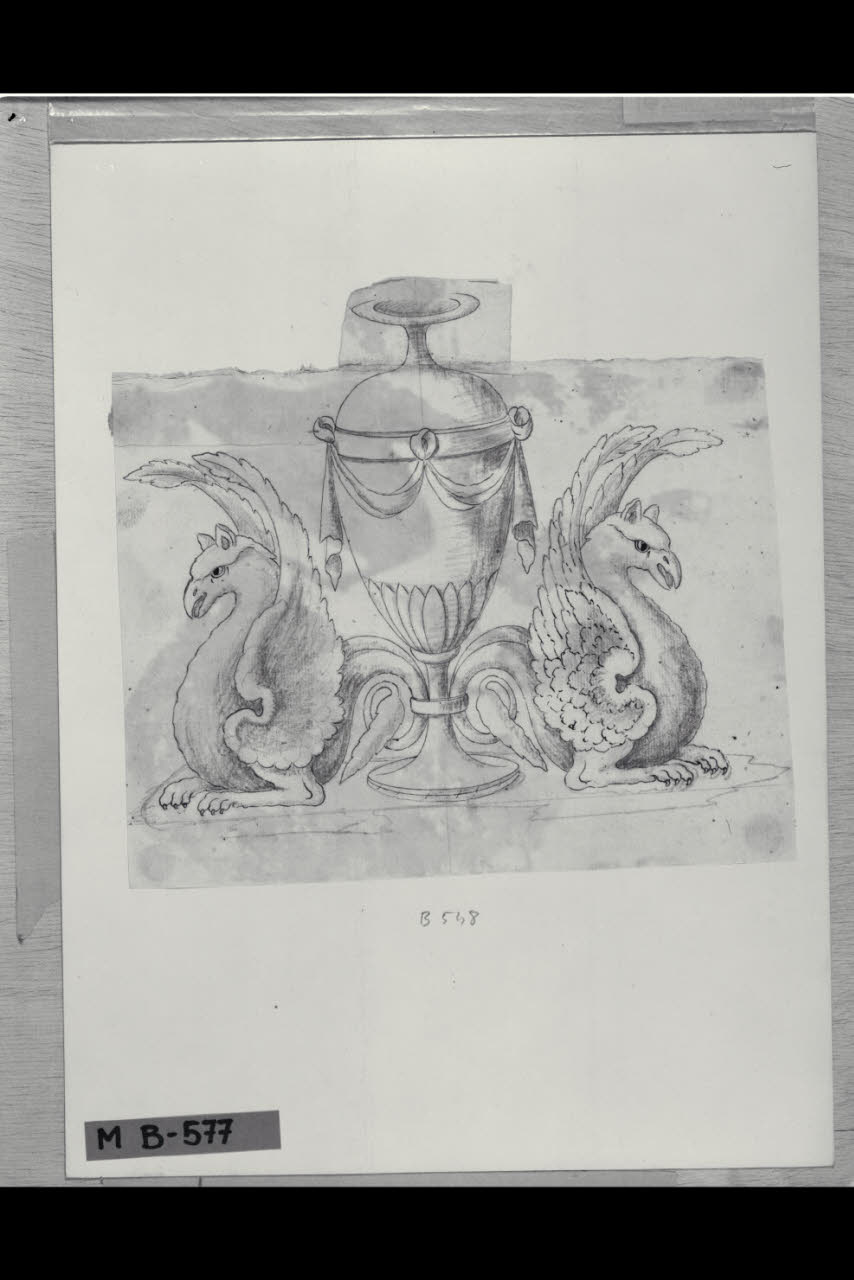 Vaso affiancato da due draghi (disegno) di Maggiolini (bottega) (secc. XVIII/ XIX)