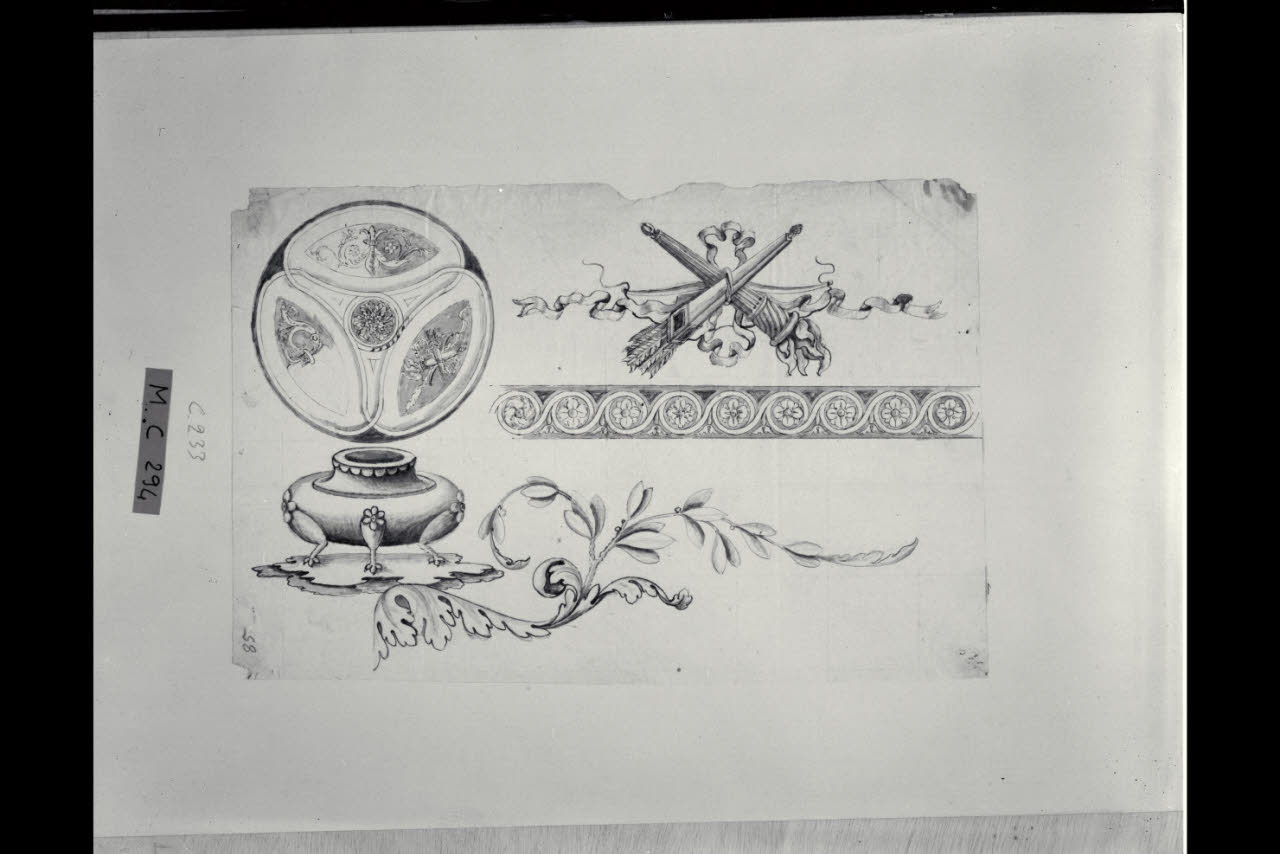 Progetto per un piano circolare, due faretre intrecciate e studio di bordura (disegno) di Maggiolini (bottega) (secc. XVIII/ XIX)