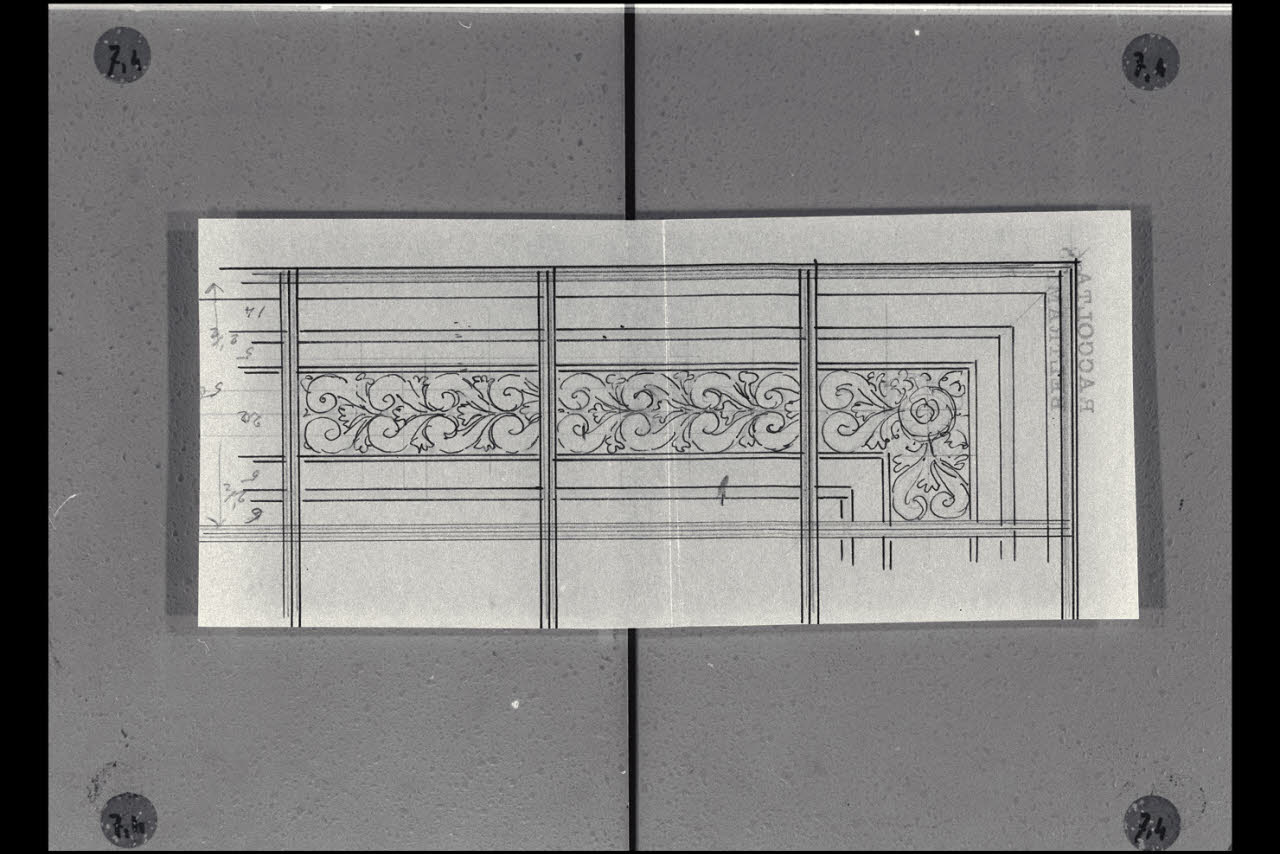 Soluzione d'angolo e due riquadri laterali della decorazione dei velari nella Nuova Pinacoteca Vaticana (disegno) di Beltrami, Luca (sec. XX)