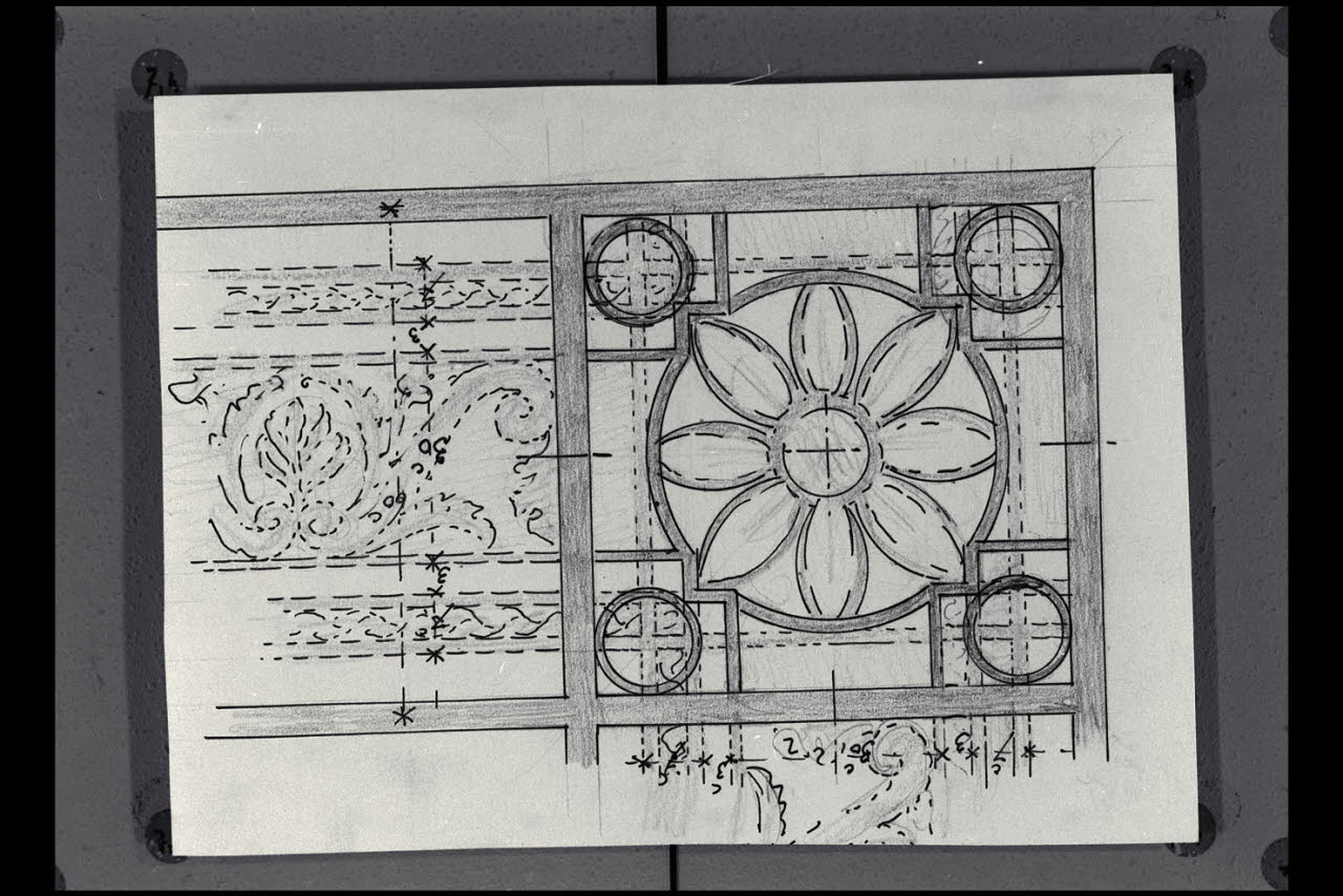 Soluzione d'angolo della decorazione dei velari nella Nuova Pinacoteca Vaticana (disegno) di Beltrami, Luca (sec. XX)