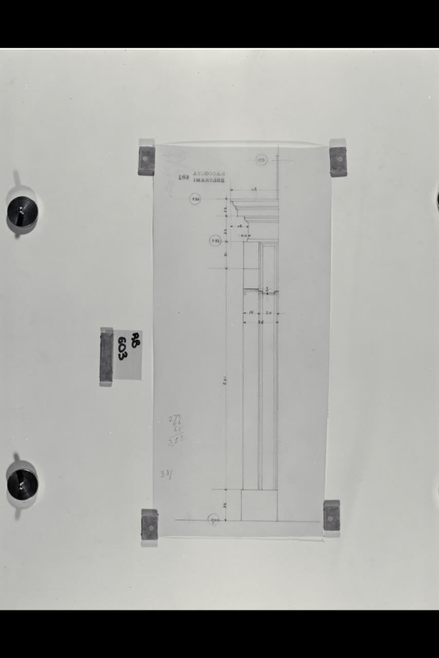 Studio di elemento architettonico nella Nuova Pinacoteca Vaticana (disegno) di Beltrami, Luca ((?)) (sec. XX)