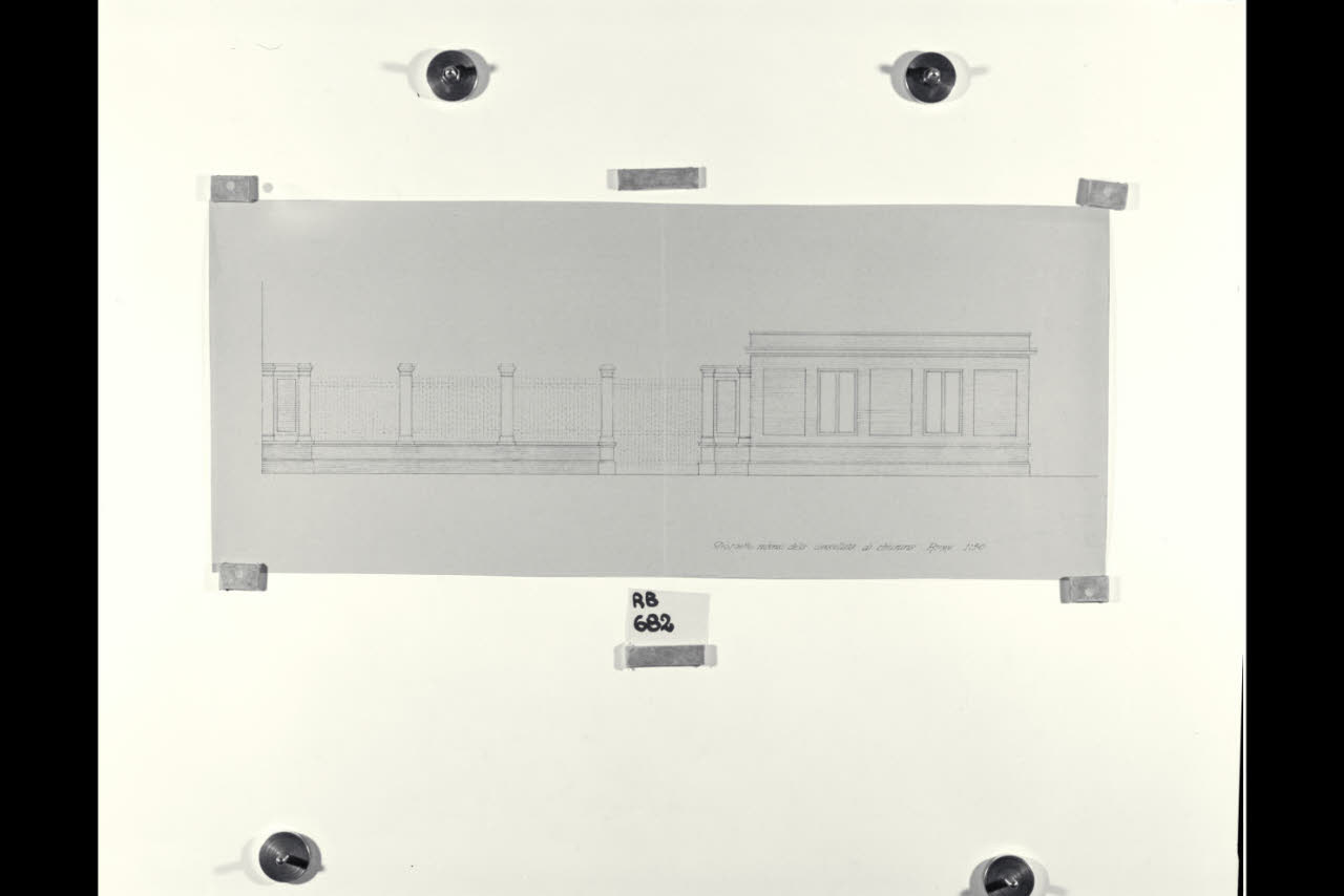Prospetto interno della cancellata di chiusura della Nuova Pinacoteca Vaticana (disegno) di Beltrami, Luca ((?)) (sec. XX)