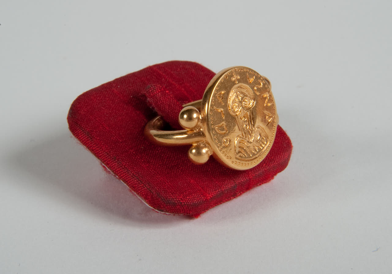 Copia di anello a sigillo di Answaldo, Copia di anello a sigillo di Answaldo (anello) di Migliozzi, Antonio (sec. XXI)