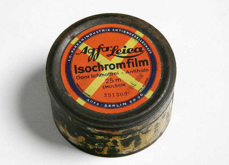 scatola con bottoni - ambito emiliano (fine sec. XIX)