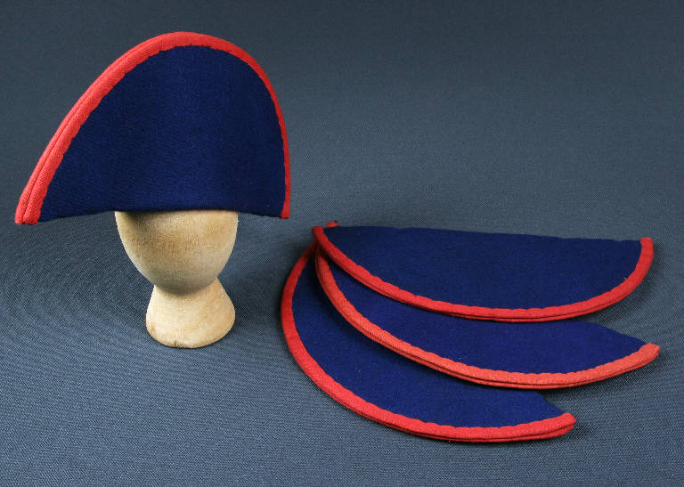 cappello di burattino - ambito emiliano (fine sec. XIX)