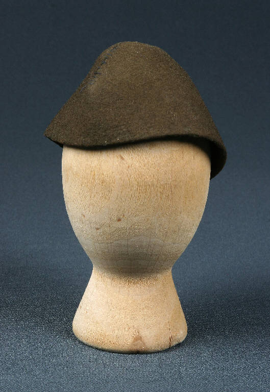 cappello di burattino - ambito emiliano (fine sec. XIX)
