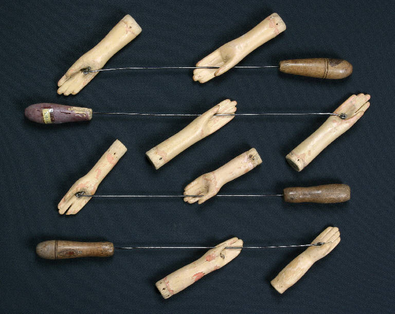 stecca con mani di burattino - ambito emiliano (fine sec. XIX)