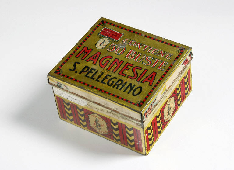 scatola con pietre di vetro - ambito emiliano (fine sec. XIX)