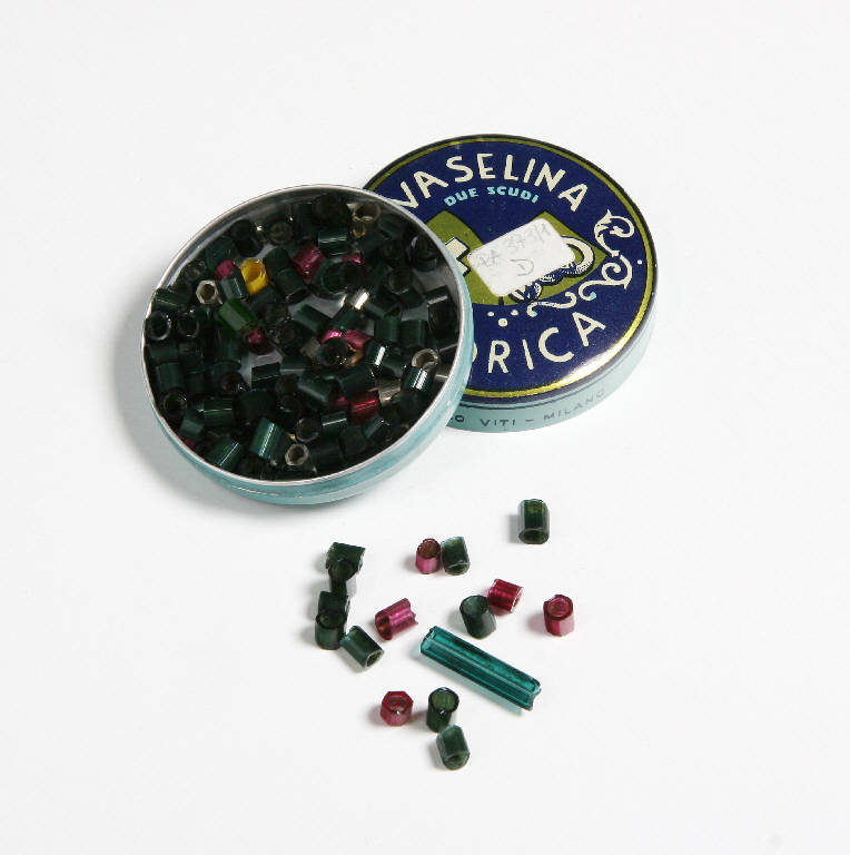 scatola con tubicini di vetro - ambito emiliano (fine sec. XIX)