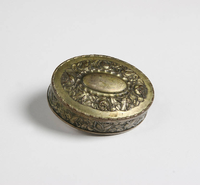 scatola con perline - ambito emiliano (fine sec. XIX)