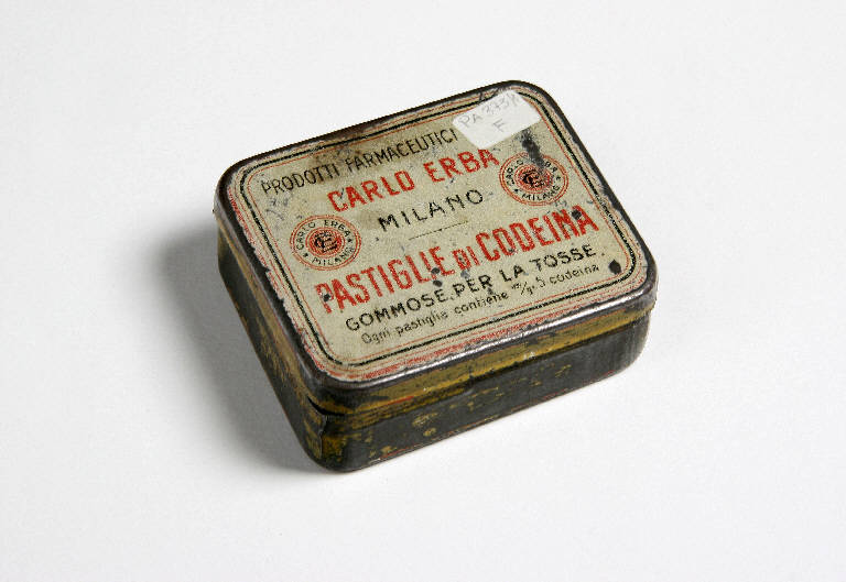 scatola con ciondoli - ambito emiliano (fine sec. XIX)