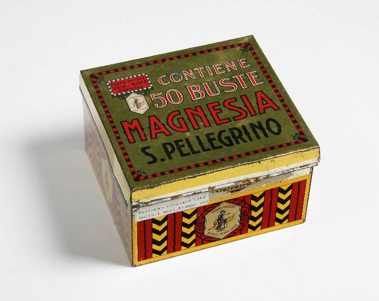 scatola con applicazioni - ambito emiliano (fine sec. XIX)