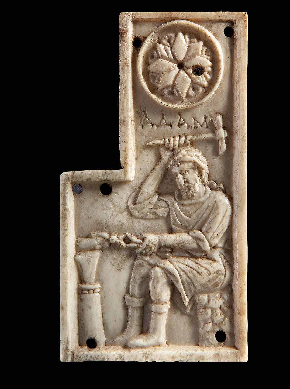 Adamo al lavoro, Adamo forgia il ferro (placchetta) - bottega dell'Italia meridionale (sec. XI)