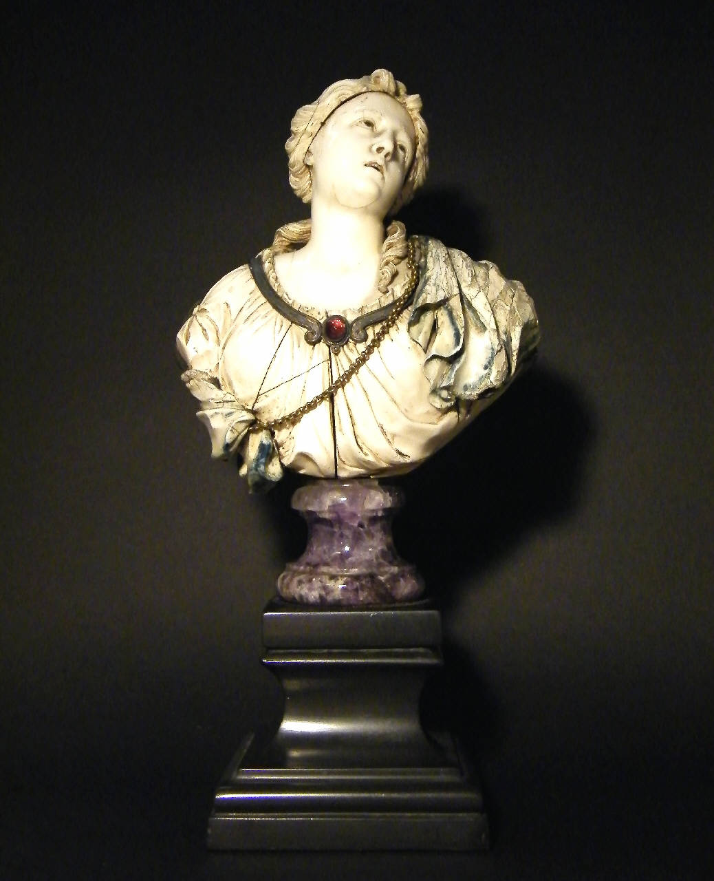donna dolente (busto) di Torricelli, Giuseppe Antonio (?) (fine/ inizio secc. XVII/ XVIII)