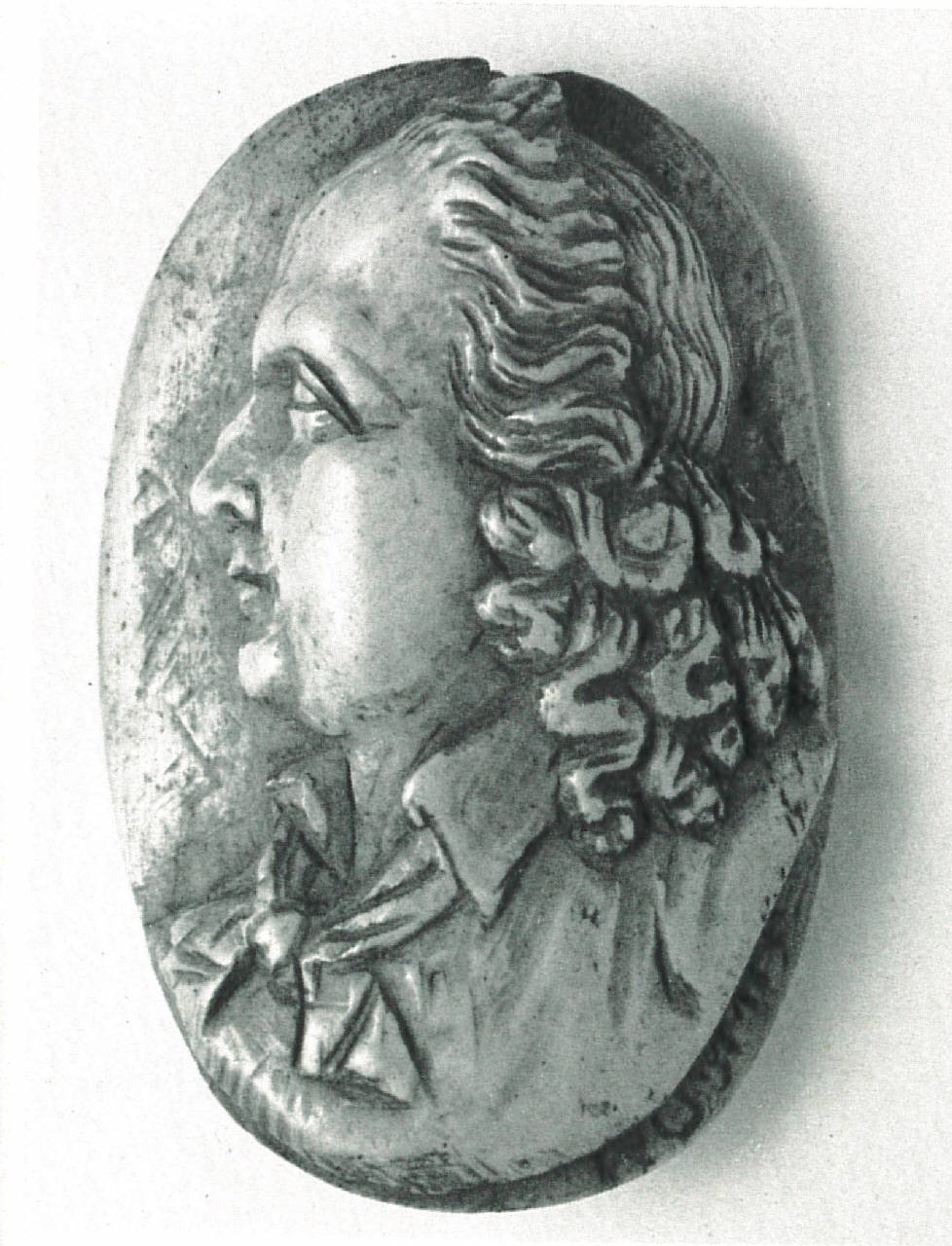 figura maschile di profilo (medaglione) - bottega italiana (sec. XIX)