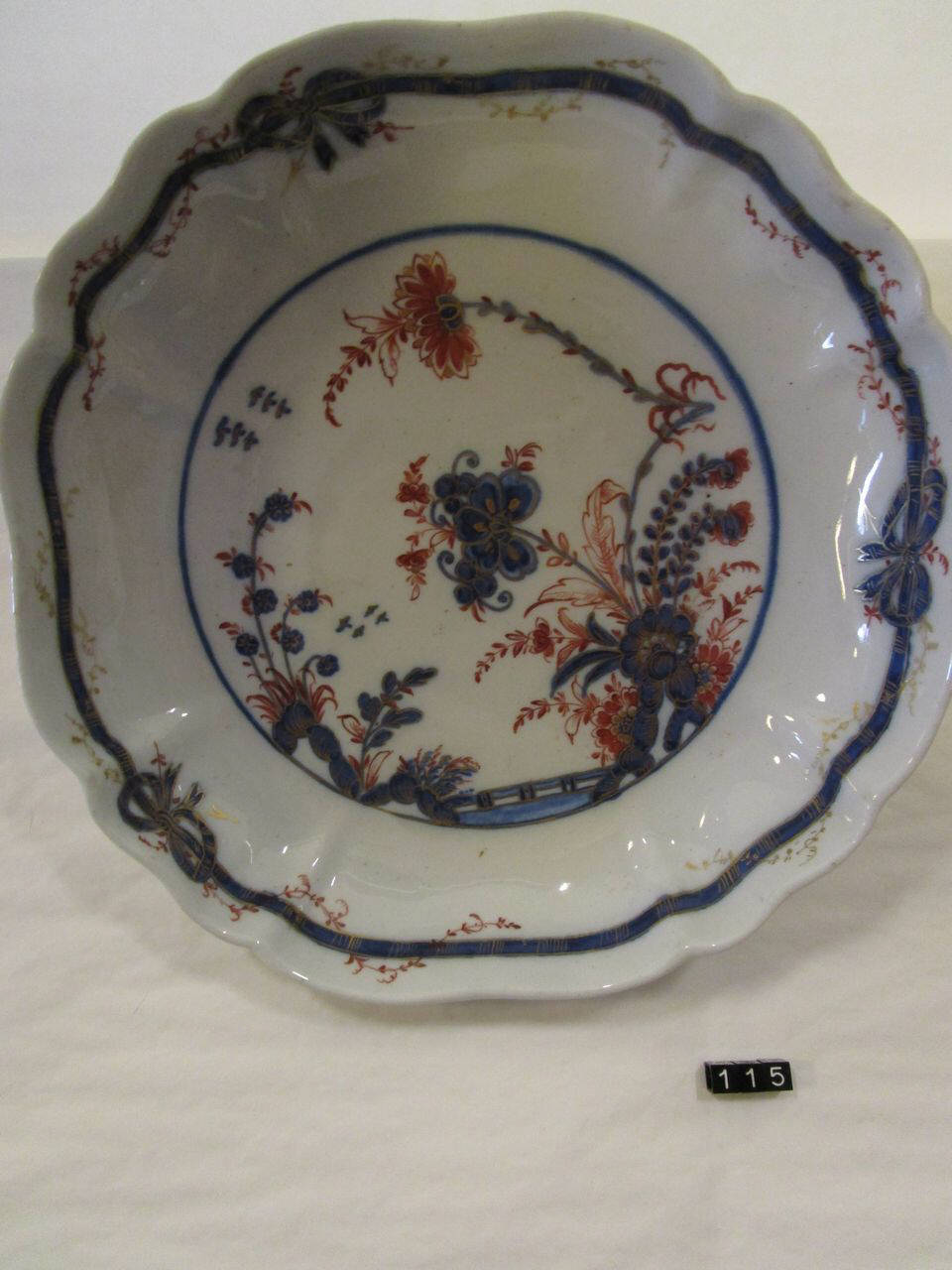 piatto portafrutta di Venezia, Manifattura Cozzi (seconda metà sec. XVIII)