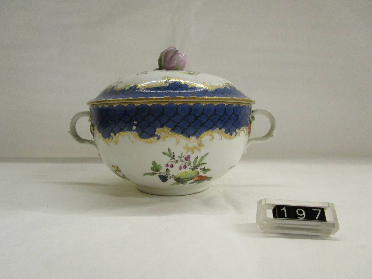 tazza da brodo di Vienna, Manifattura di Vienna (seconda metà sec. XVIII)