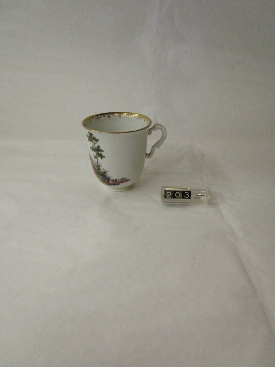 tazzina di Vienna, Manifattura di Vienna (metà sec. XVIII)