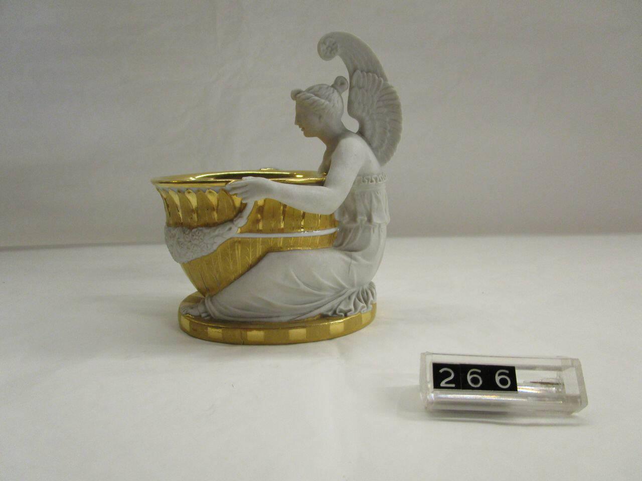 tazza di Vienna, Manifattura di Vienna (prima metà sec. XIX)